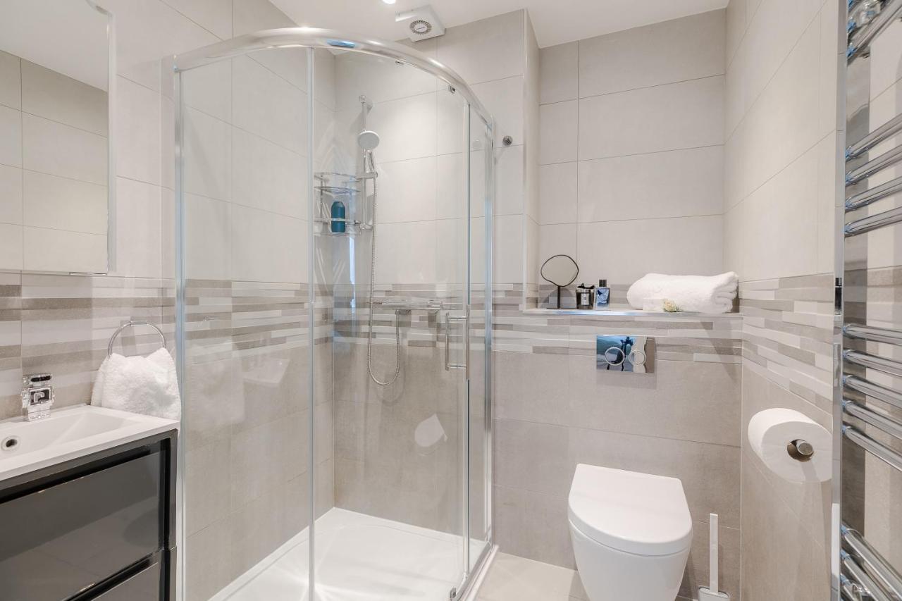 Notting Hill & Hyde Park Exclusive West-End Serene Designer Family Home 5Bed4Bath ลอนดอน ภายนอก รูปภาพ