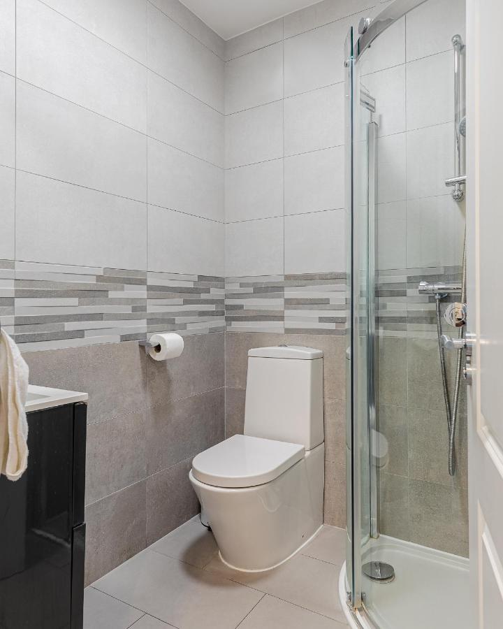 Notting Hill & Hyde Park Exclusive West-End Serene Designer Family Home 5Bed4Bath ลอนดอน ภายนอก รูปภาพ
